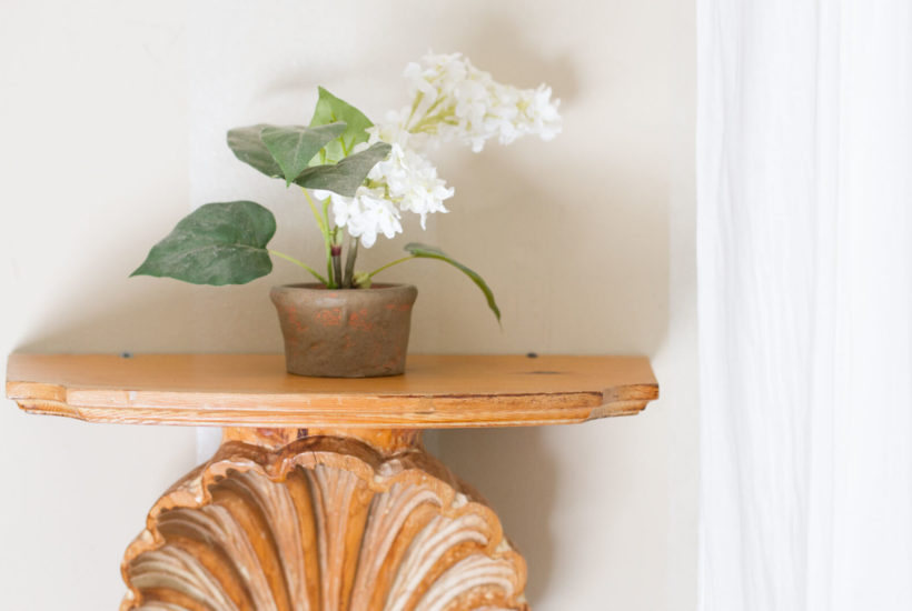 table Hospitable Homemaker